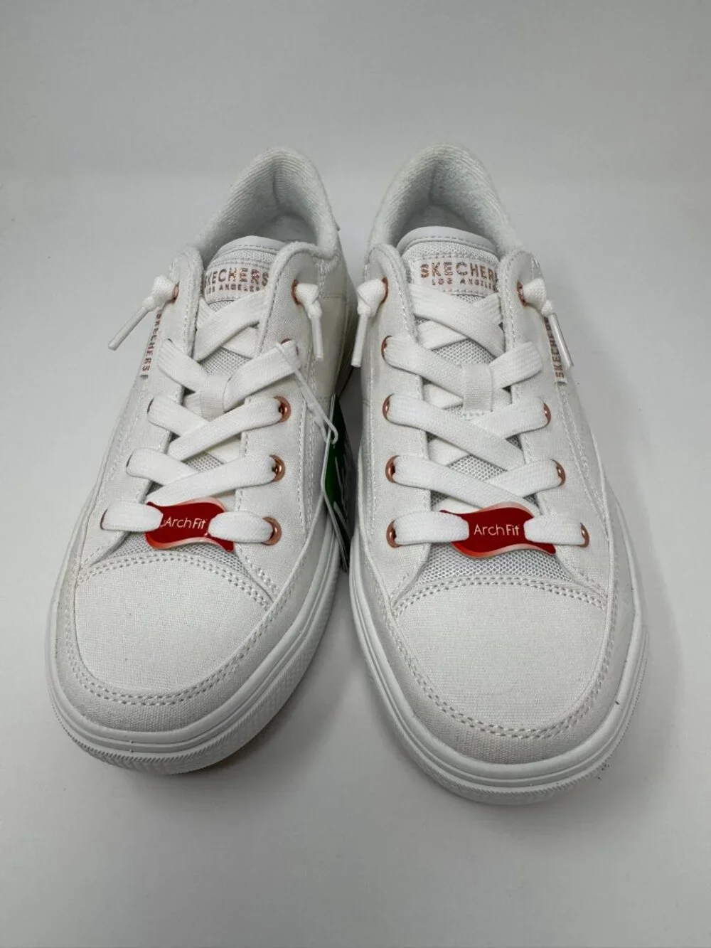 SKECHERS WOMEN WHITE ARCADE ARCH FIT SIZE 8